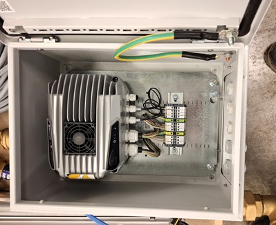 Variateur de vitesse dans coffret étanche