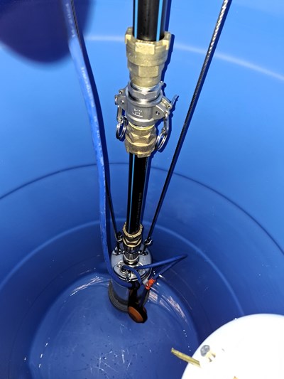 Groupe de surpression avec pompe immergée